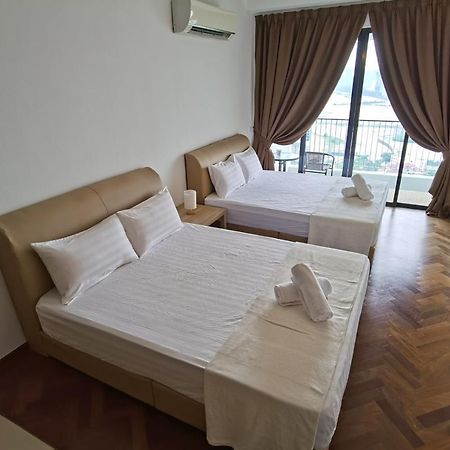 Landmark Stunning High Floor Coast View Studio #Netflix #Fast Wifi Tanjung Tokong Eksteriør bilde