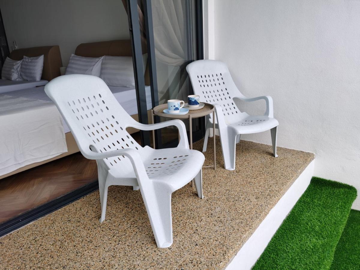 Landmark Stunning High Floor Coast View Studio #Netflix #Fast Wifi Tanjung Tokong Eksteriør bilde